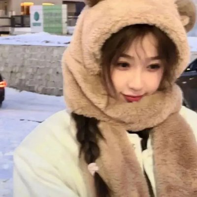 她来自未来 海报